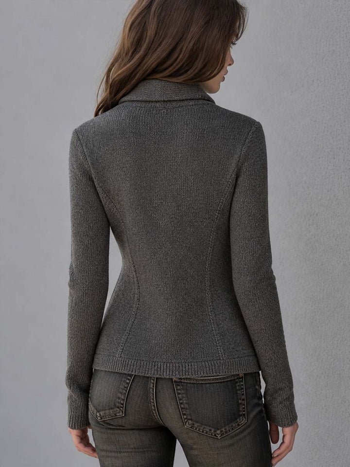 Cardigan vintage asimmetrico in maglia con bottoni