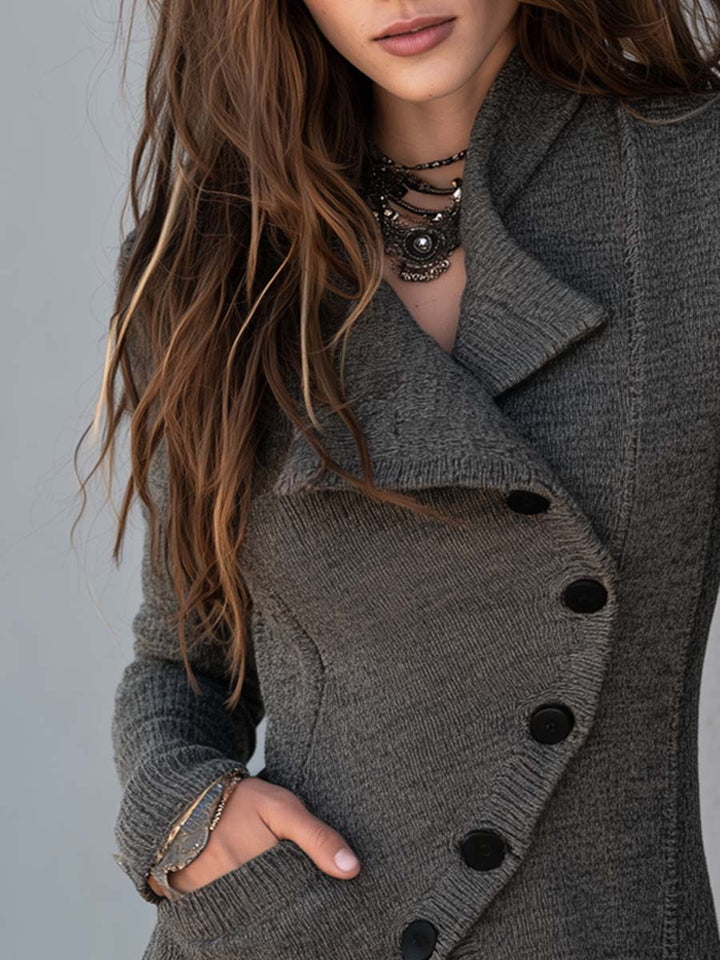 Cardigan vintage asimmetrico in maglia con bottoni