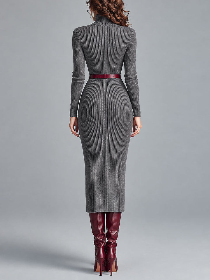 Elegante abito midi aderente in maglia a coste con collo alto e cintura