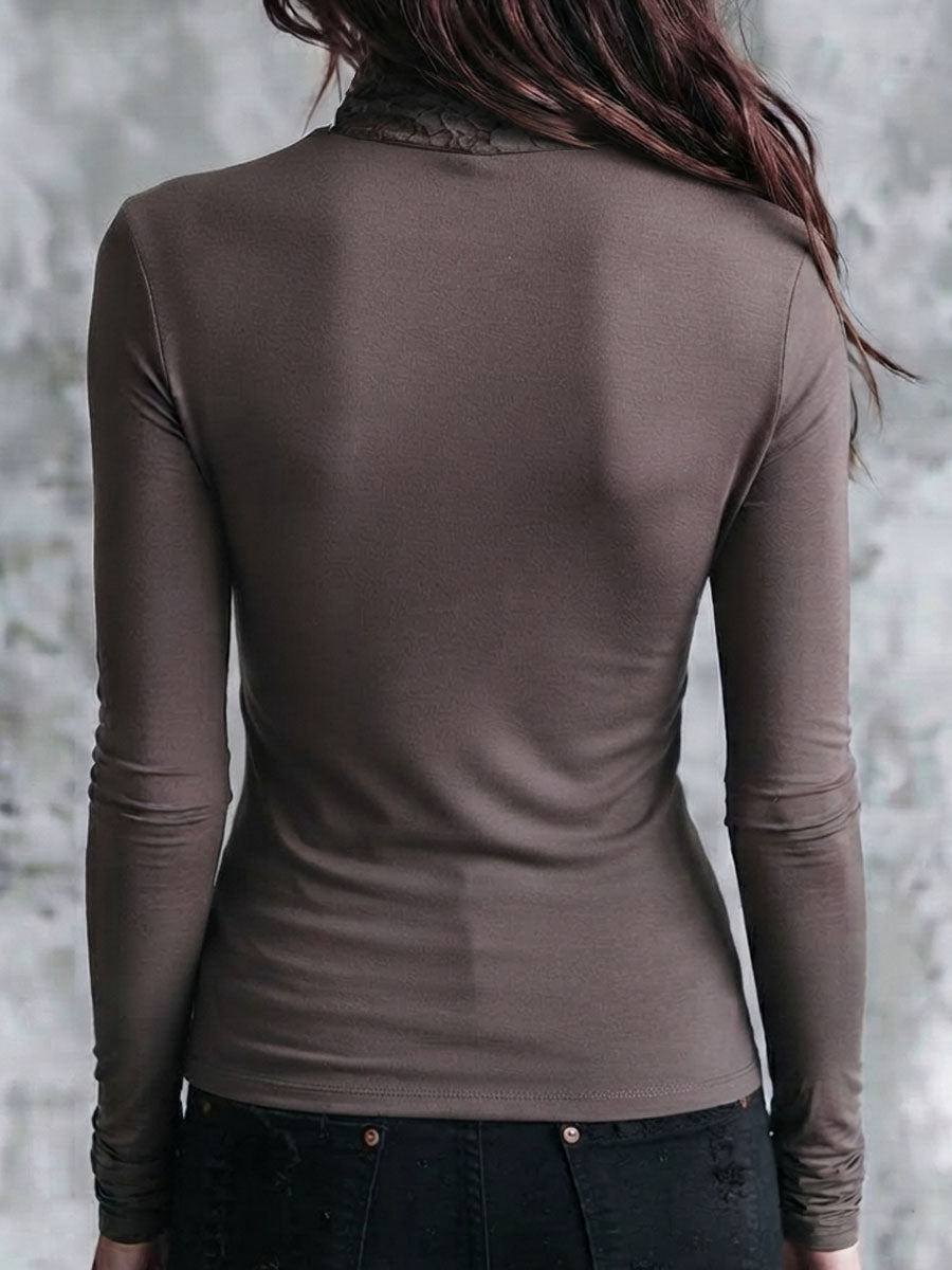 Top a maniche lunghe due in uno boho color tortora, in pizzo, con collo alto e scollatura drappeggiata a cascata