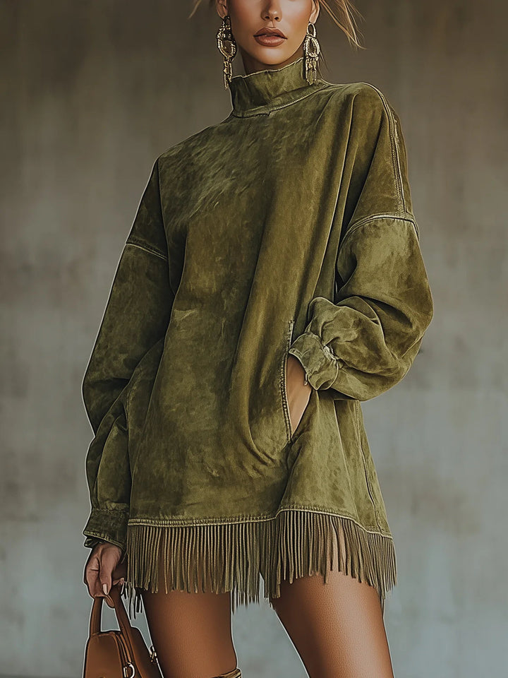 Gabrielle | Vestito effetto camoscio con collo alto e frange